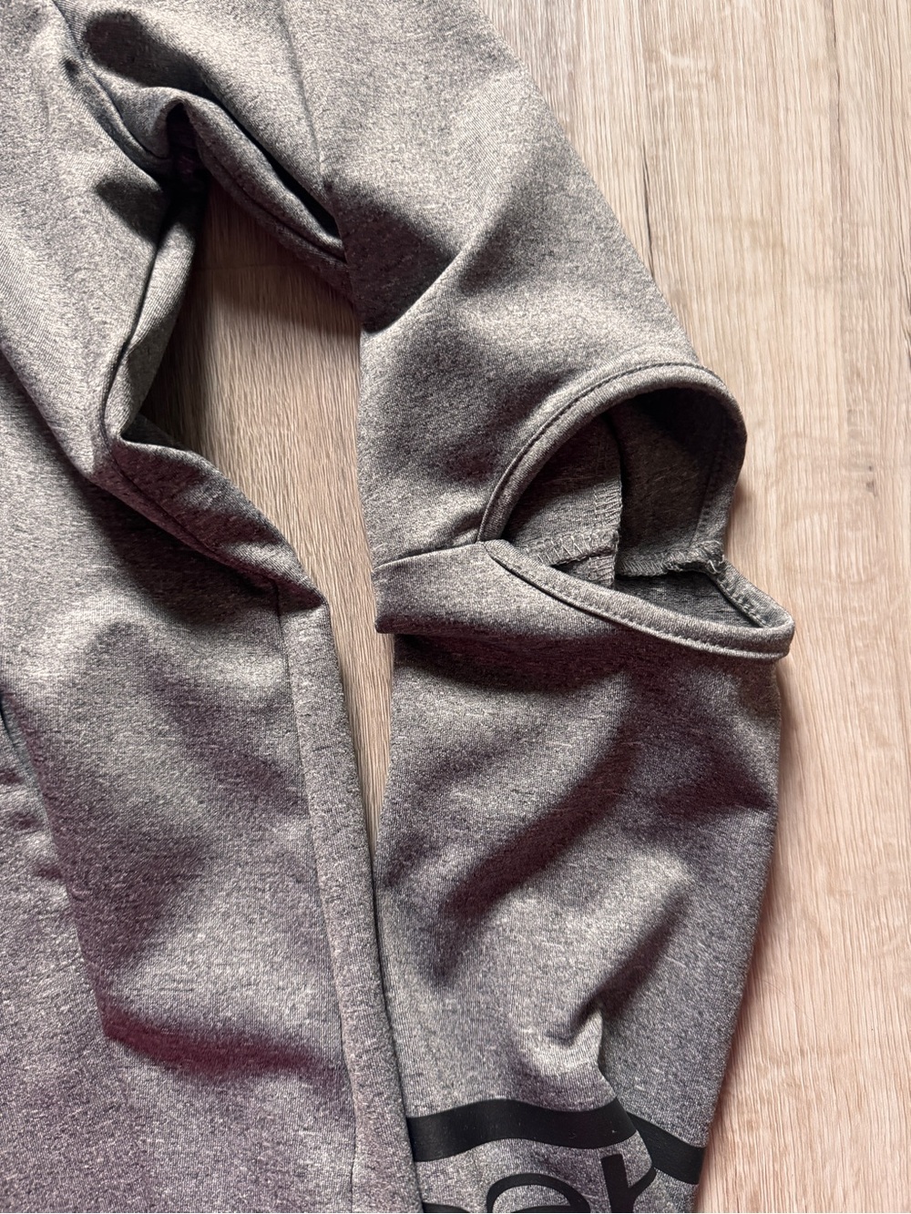 Sweater Subcategory Identification - Picture 2 of 3